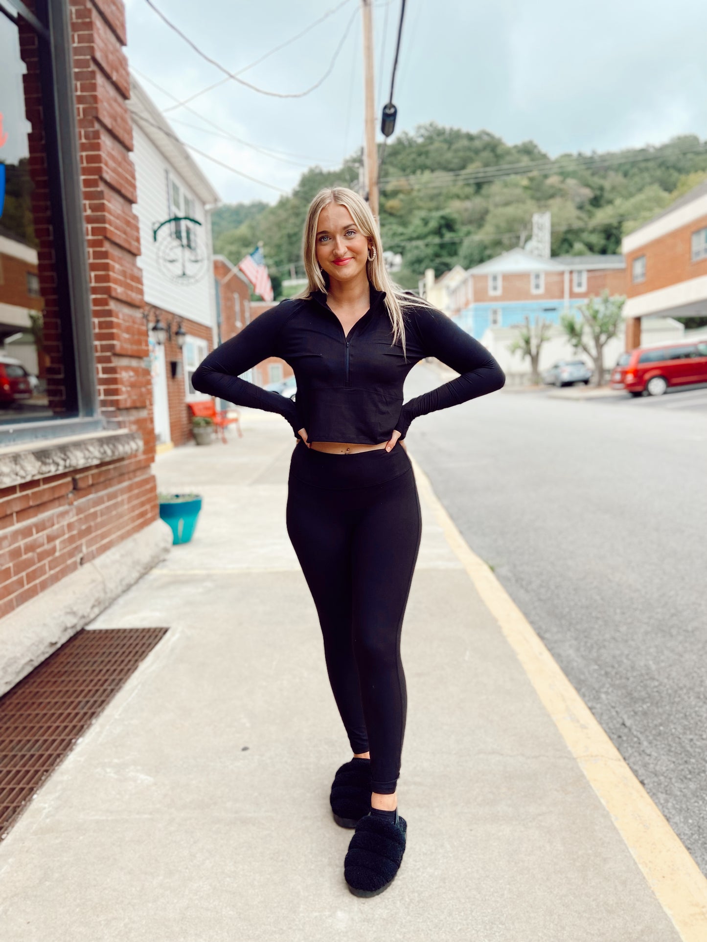 Black as Coal Crop Pullover