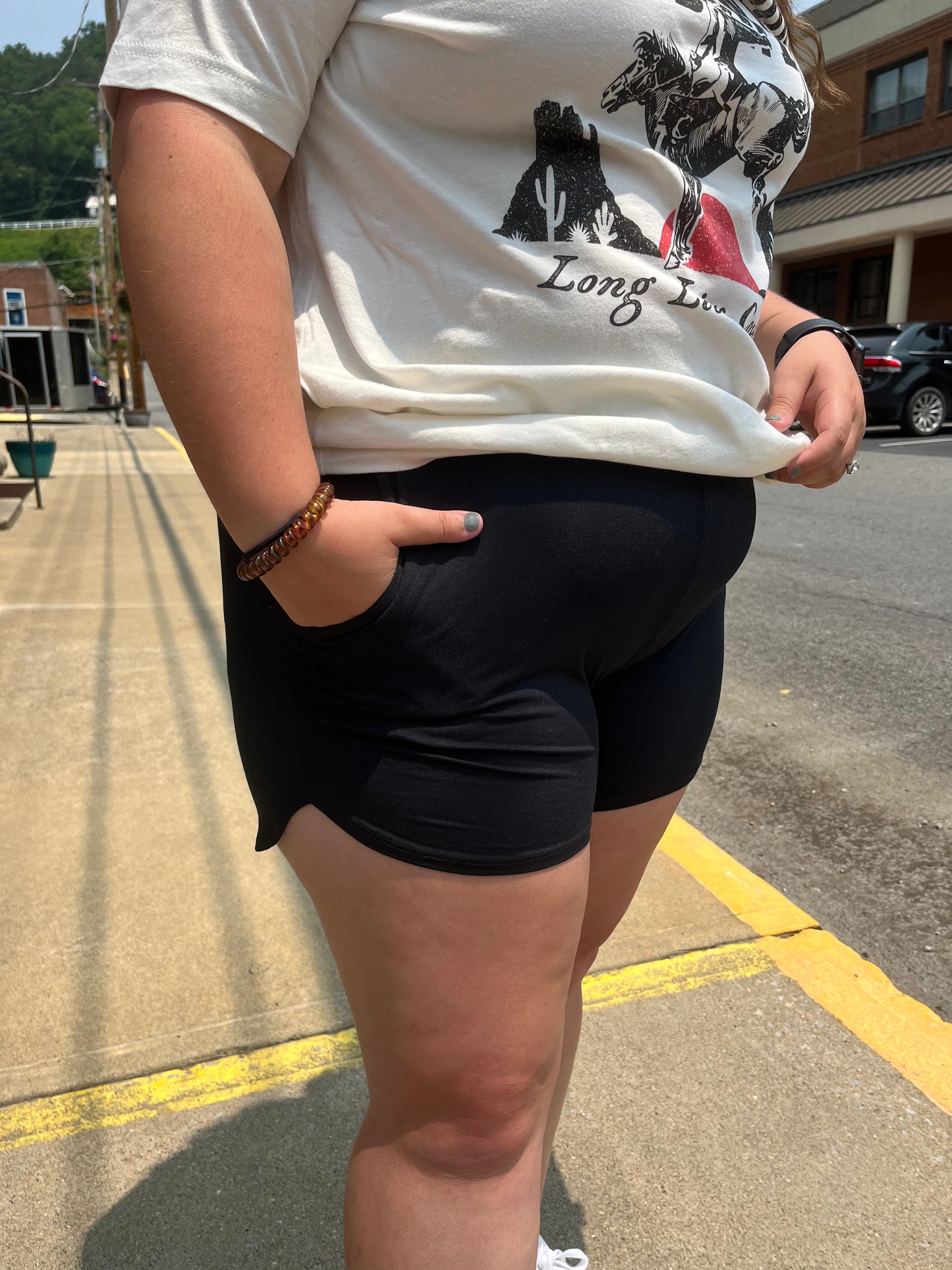The Jewel Shorts-Black