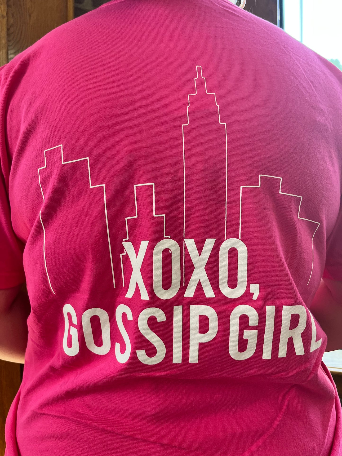 DOORBUSTER Gossip Girl Graphic Tee