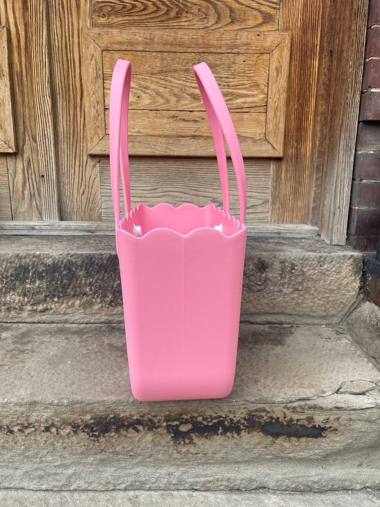 Scallop Beach Versa Tote