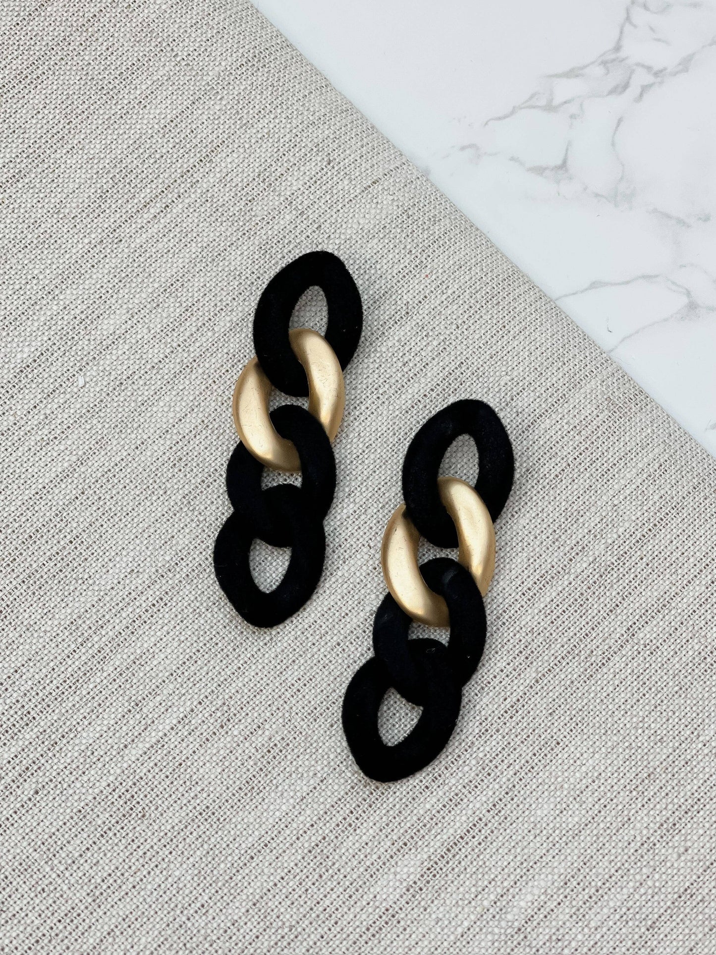 Velvet Chain Link Dangle Earrings
