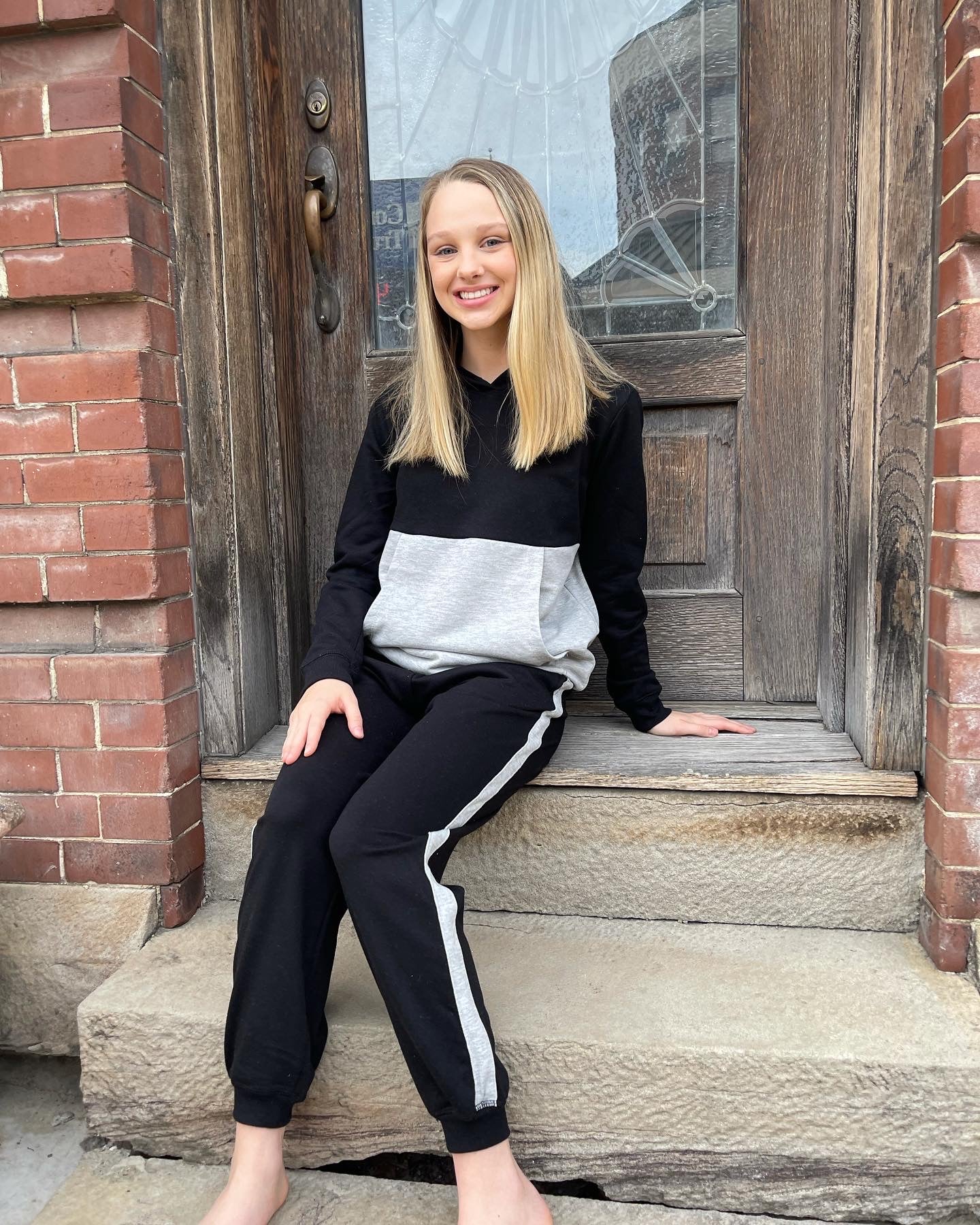 You're A Star Colorblock Hoodie Pullover