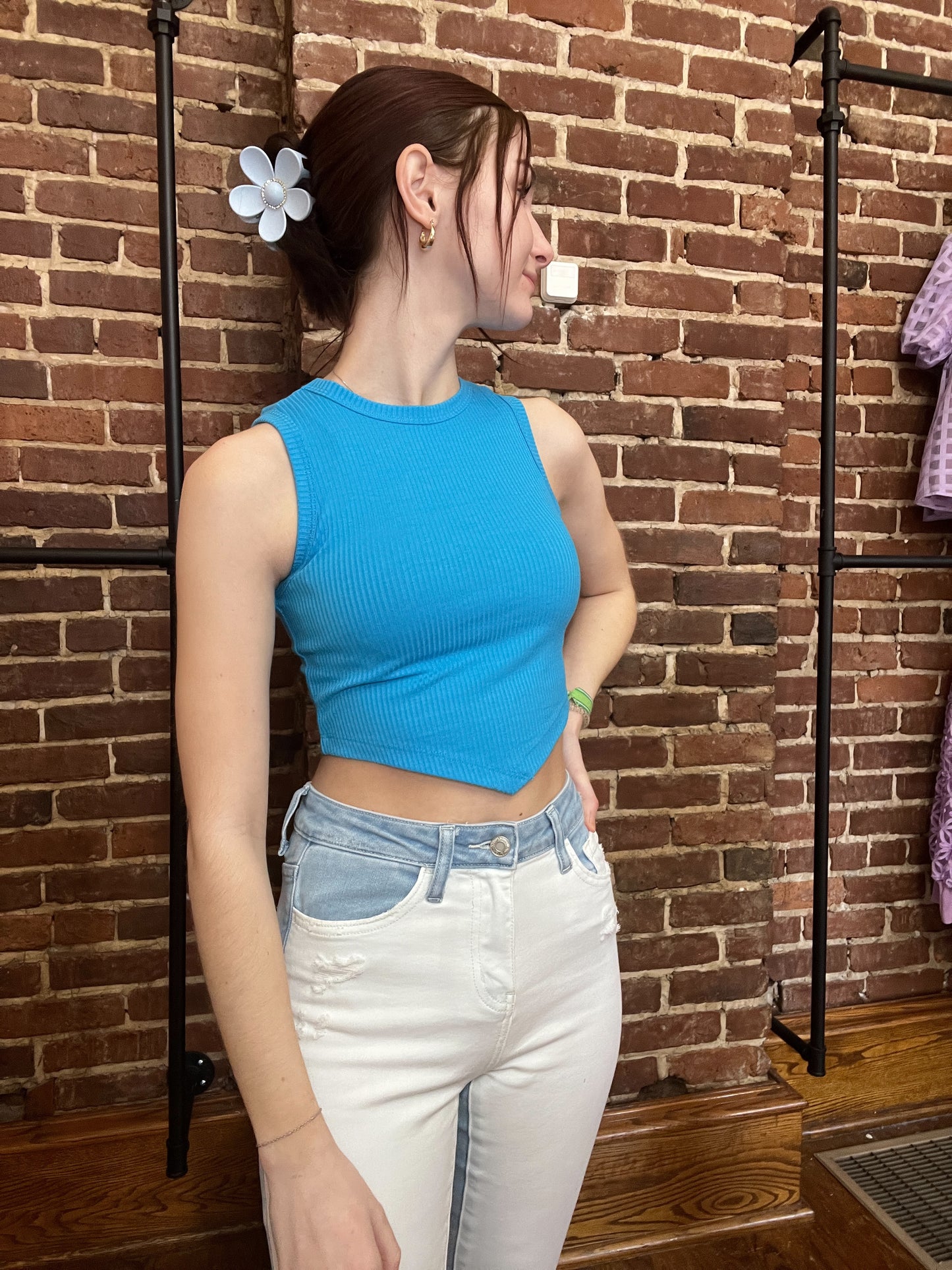 The Handkerchief Tank