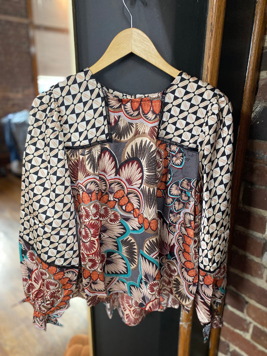 Take me to the Amazon Blouse